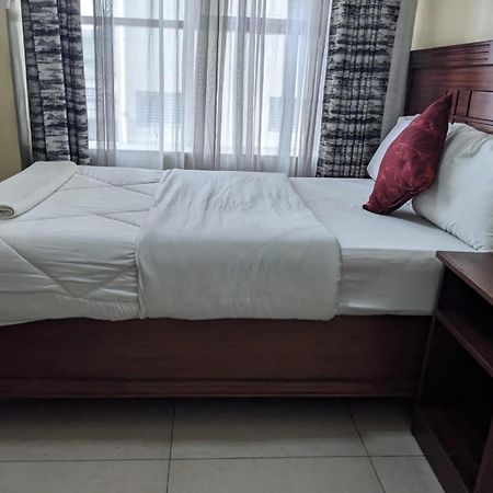 Epitome Times Hotel Найроби Екстериор снимка